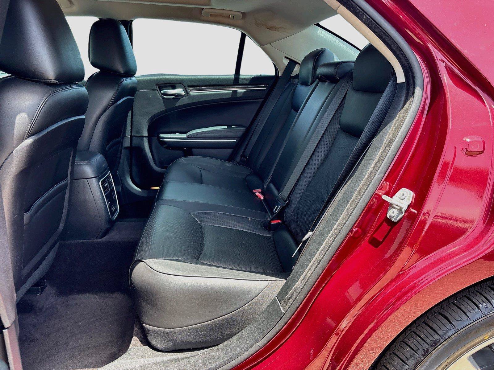 Used 2018 Chrysler 300 Limited w/ Safetytec Plus Group RWD image 25