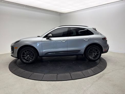 Certified 2024 Porsche Macan Turbo AWD/4WD image 2