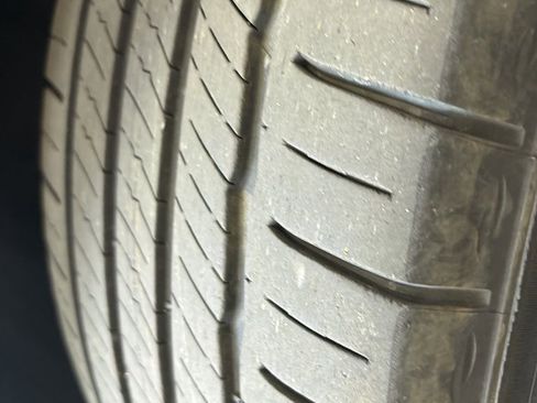 Used 2023 GMC Acadia SLT w/ Elevation Edition FWD image 3