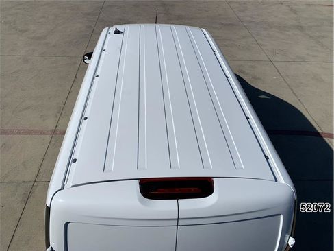 Used 2021 Ford Transit Connect XL image 8