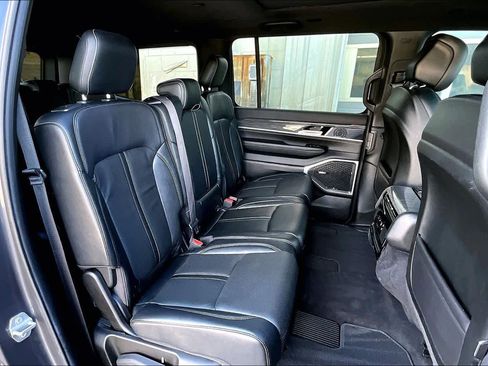 Used 2022 Jeep Wagoneer Series II w/ Premium Group I RWD image 20