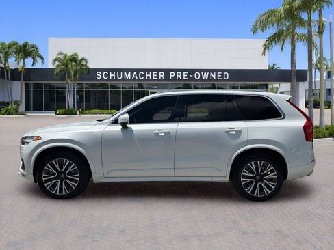 Used 2021 Volvo XC90 T5 Momentum w/ Climate Package FWD image 4