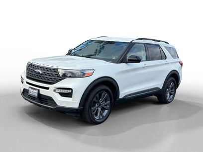 Certified 2022 Ford Explorer XLT w/ Equipment Group 202A