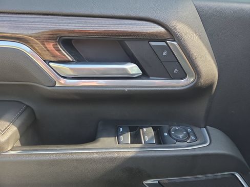 Used 2025 Chevrolet Silverado 2500 LT AWD/4WD image 15