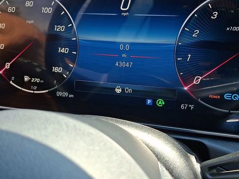 Used 2022 Mercedes-Benz C 300 4MATIC Sedan image 25