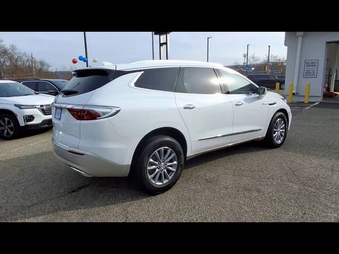 Certified 2024 Buick Enclave Essence AWD/4WD image 8