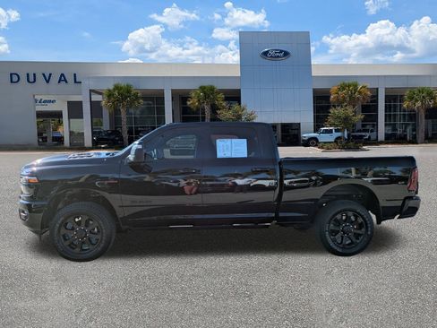 Used 2025 RAM 2500 Laramie image 29