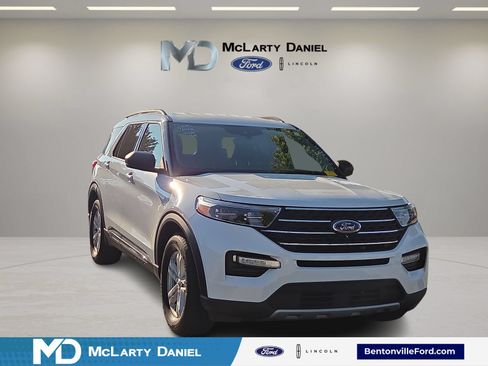 Used 2020 Ford Explorer XLT w/ Equipment Group 202A RWD image 1