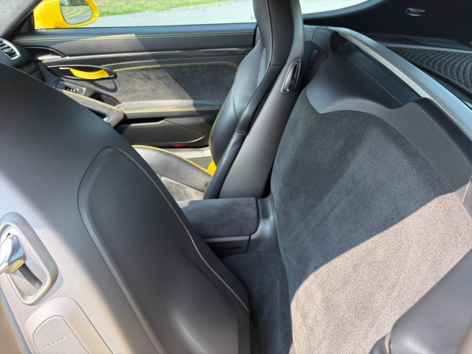 Used 2016 Porsche Cayman GT4 RWD image 20