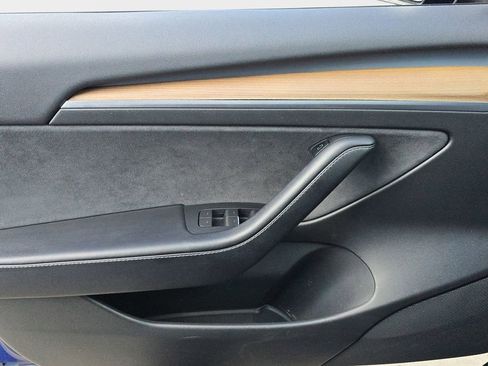 Used 2022 Tesla Model 3 RWD image 21