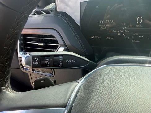 Used 2025 GMC Yukon XL Denali w/ Sun & Power Step Package image 40