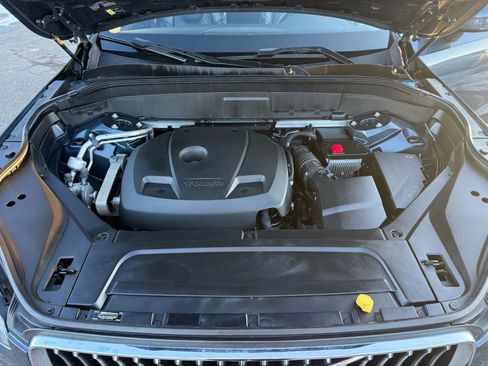 Used 2020 Volvo XC90 T6 Momentum w/ Protection Package image 42