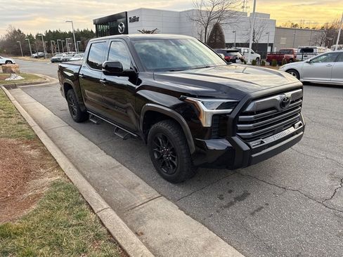 Used 2023 Toyota Tundra Limited image 5