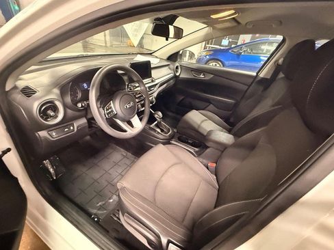 Used 2019 Kia Forte LXS image 7