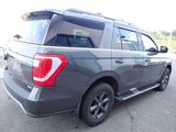Used 2021 Ford Expedition XLT image 3