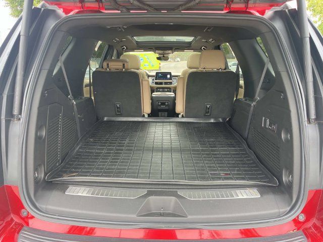 Used 2023 Chevrolet Tahoe Premier w/ Premium Package RWD image 24