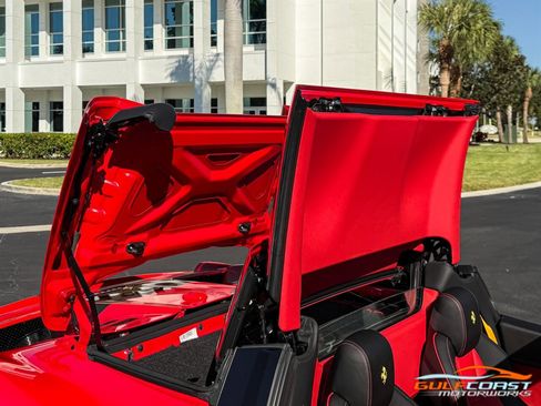 Used 2015 Ferrari 458 Spider image 78