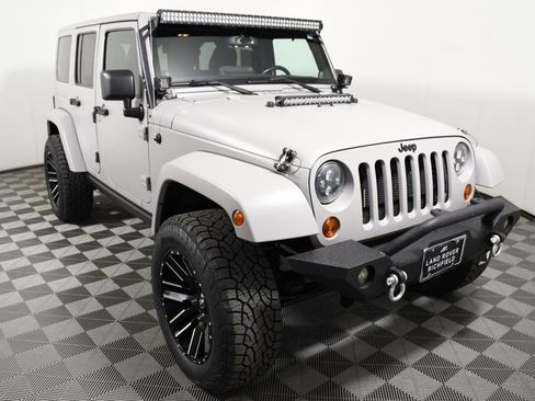 Used 2013 Jeep Wrangler Unlimited Sport AWD/4WD image 9