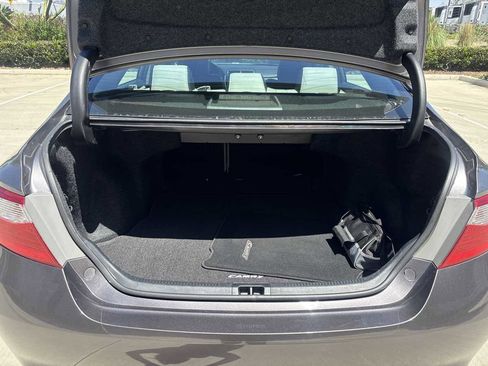 Used 2016 Toyota Camry SE FWD image 10
