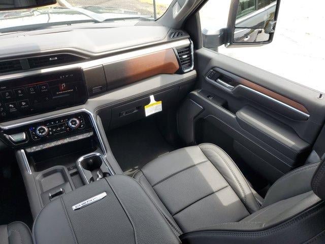 New 2026 GMC Sierra 2500 Denali AWD/4WD image 7