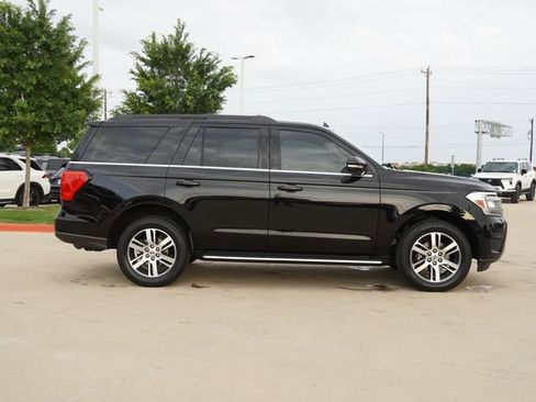 Used 2023 Ford Expedition XLT RWD image 10