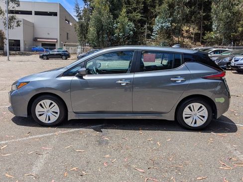Certified 2023 Nissan Leaf S FWD image 8