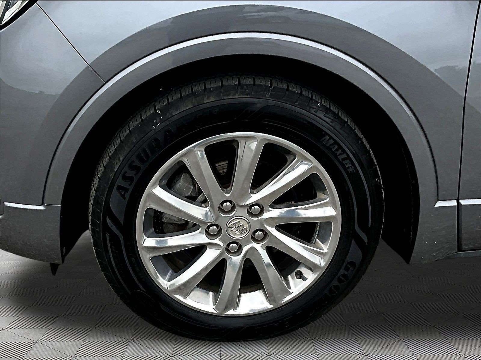 Used 2019 Buick Envision Essence FWD image 34