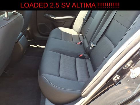 Used 2024 Nissan Altima 2.5 SV FWD image 12