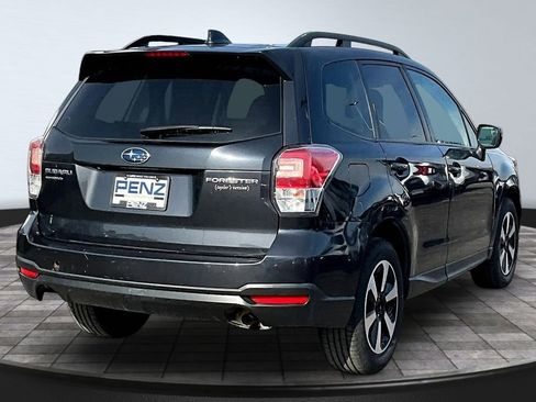 Used 2018 Subaru Forester 2.5i Premium w/ All-Weather Package AWD/4WD image 6