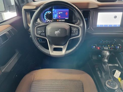 Used 2023 Ford Bronco Outer Banks image 28
