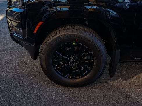 New 2026 Nissan Frontier SV image 11