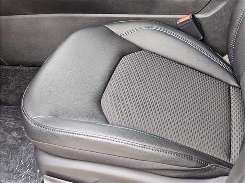 New 2026 Jeep Compass Latitude image 4