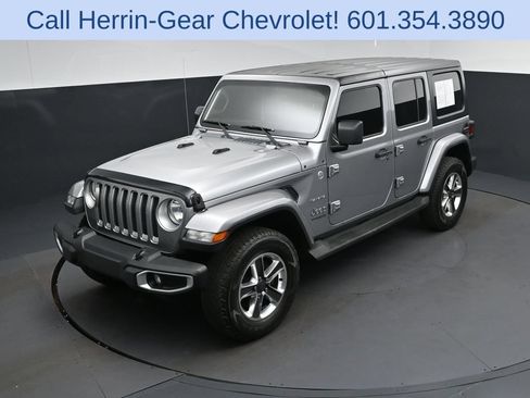 Used 2021 Jeep Wrangler Unlimited Sahara AWD/4WD image 30