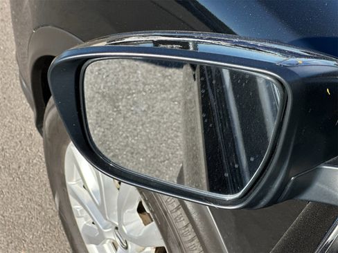 Used 2020 Nissan Rogue Sport SV image 9