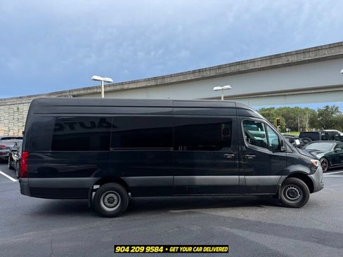 Used 2020 Mercedes-Benz Sprinter 3500 image 7