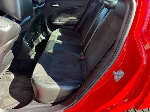 Used 2016 Dodge Charger R/T image 7