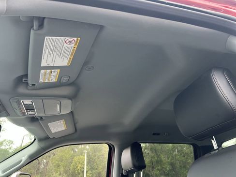 Used 2025 Ford F250 Lariat w/ Chrome Package image 24