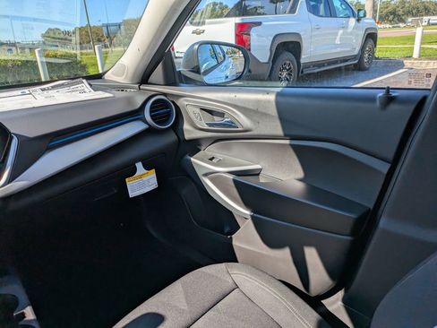 New 2026 Chevrolet Trax LS w/ Driver Confidence Package image 17