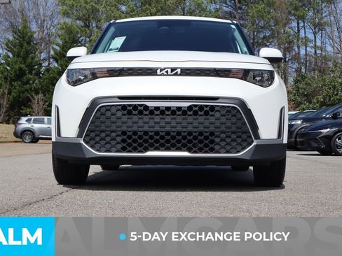 Used 2025 Kia Soul LX w/ LX Technology Package image 4