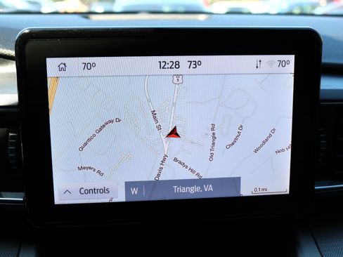 Used 2022 Ford Explorer XLT w/ Equipment Group 202A image 23