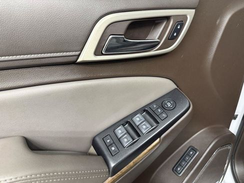 Used 2020 GMC Yukon XL Denali AWD/4WD image 26