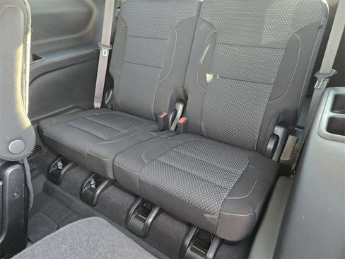 Used 2023 GMC Acadia SLE w/ Driver Convenience Package image 20