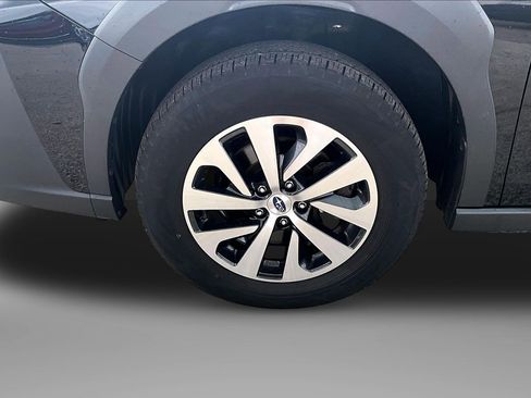 Used 2023 Subaru Outback Premium AWD/4WD image 3