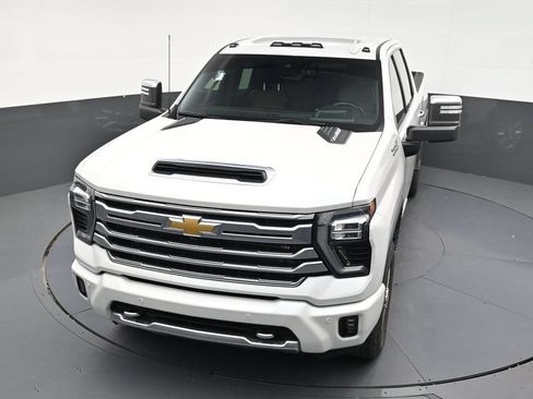 Used 2024 Chevrolet Silverado 3500 High Country w/ High Country Premium Package AWD/4WD image 19