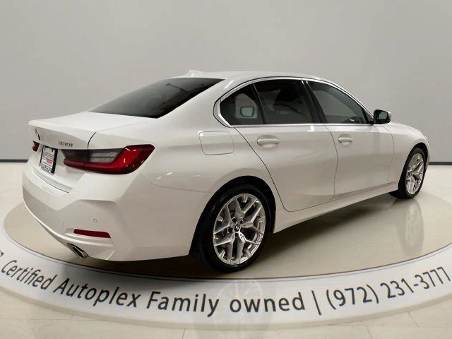 Used 2026 BMW 330i xDrive Sedan AWD/4WD image 5