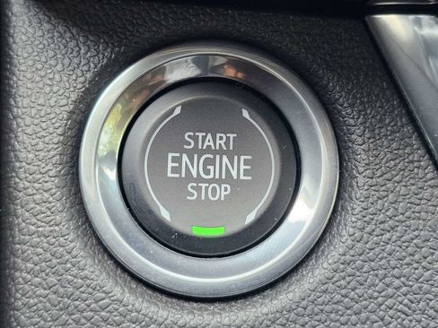 Used 2025 Buick Envista Sport Touring w/ Convenience I Package FWD image 28