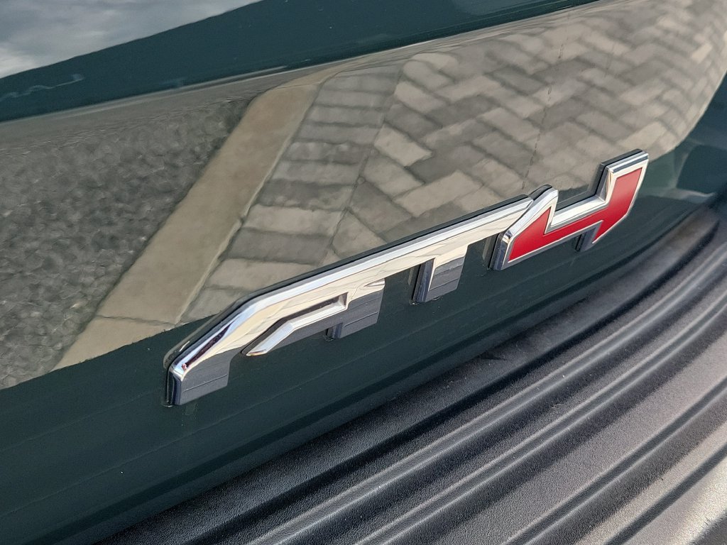 Used 2026 GMC Yukon AT4 w/ Premium Trailering Package AWD/4WD image 10