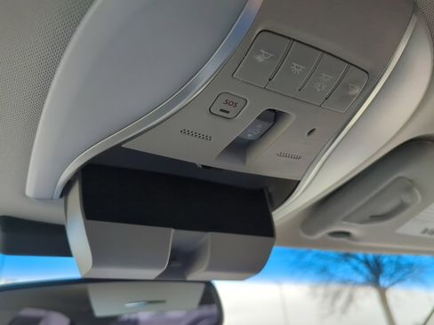 Used 2016 INFINITI Q70 L 3.7 image 21