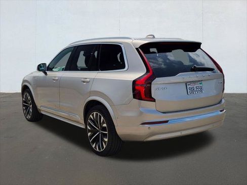 Used 2026 Volvo XC90 T8 Plus w/ Protection Package Premier AWD/4WD image 7