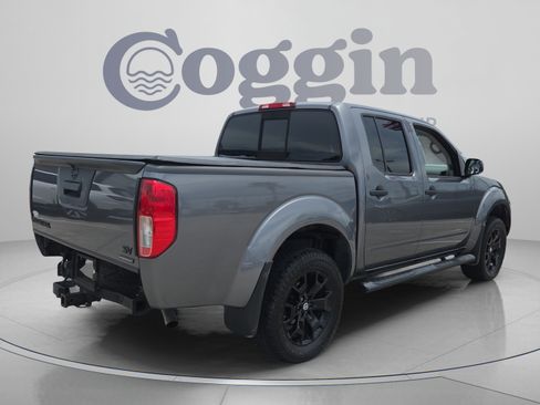 Used 2021 Nissan Frontier SV w/ Midnight Edition Floor Mats RWD image 5